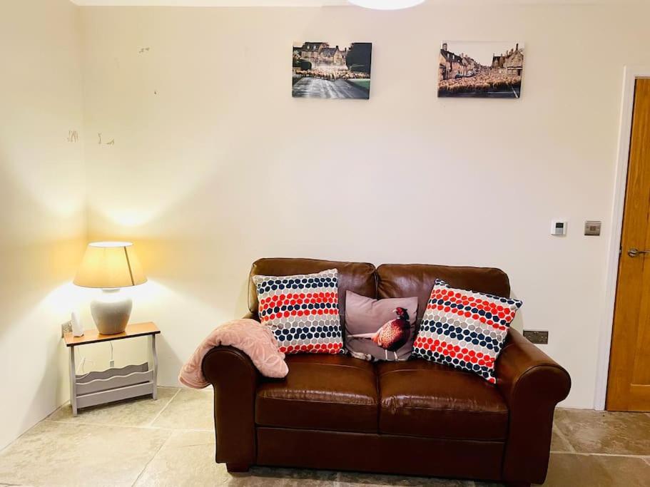 Lion Cottage, Broadway Broadway  Bagian luar foto